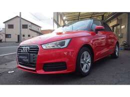 2年間保証取り扱い店です。対象車、サービス内容など詳しくはスタッフまでご確認ください。