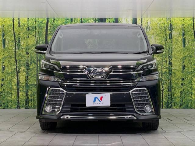 弊社では、全車『修復歴なし』のお車のみ取り扱っております。専任バイヤーによる厳選した仕入れの後、入庫後の車両チェックを行い、ネクステージが認定した高品質な中古車をご提供しております。