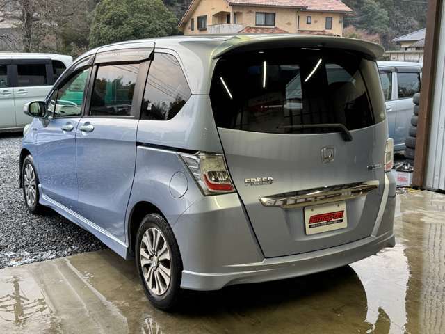 日頃のメンテナンス～大きなトラブルまで納車後の万が一の事もお任せください！キャリアカー（積載車）も完備しております。