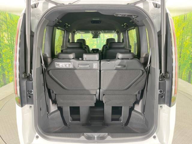 普段のお買い物や通勤、送迎等に十分な荷室スペースを確保しております。セカンドシートを倒すと、大きな荷物の積載も可能です♪