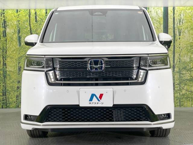 弊社では、全車『修復歴なし』のお車のみ取り扱っております。専任バイヤーによる厳選した仕入れの後、入庫後の車両チェックを行い、ネクステージが認定した高品質な中古車をご提供しております。