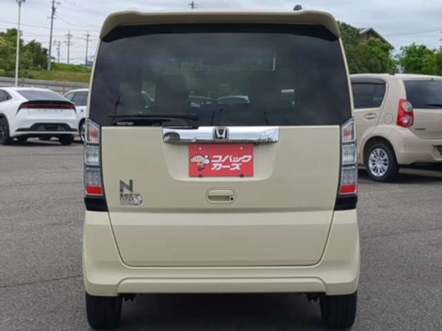 お客様に隅々まで見ていただけるよう展示車両は常に綺麗に仕上げております！お客様のご来店、スタッフ一同心よりお待ち申し上げます。