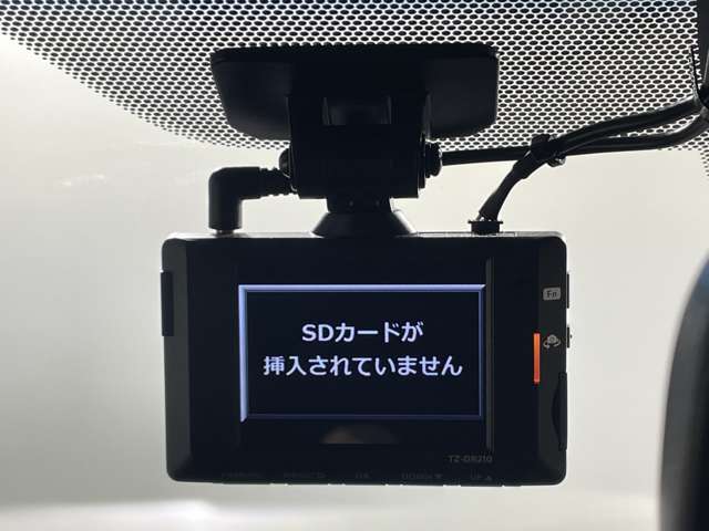 【後部座席操作部】後部座席を快適に過ごしていただくための便利な装備が付いています！
