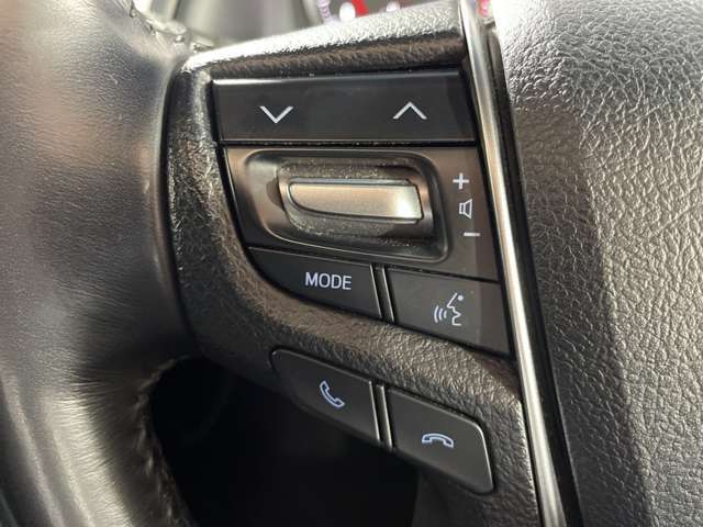 【運転席操作部】快適なドライブを楽しむための機能が装備されています！運転席から触れるので、使いやすいです！除菌プランいれていただくと、さらに清潔で安心していただけます！