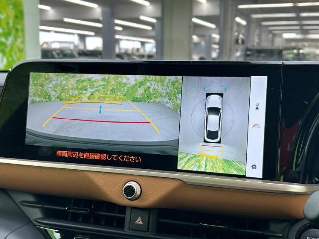WECARSの展示場では実際に見て、触ってお車をお選びいただけます！知識の豊富な営業スタッフが様々なカーライフをご提案いたします！