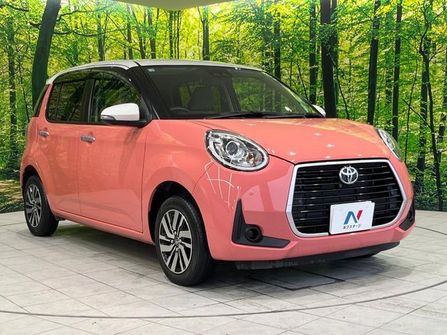 大好評のボディコーティング「弾スプラッシュコート」もご納車までに施工可能。通常のガラスコートと異なる、耐久年数6年の無機質ガラスコーティングが、ボディをキレイな状態に保ってくれます。