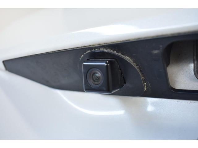 バックカメラ(後方の見えにくい部分や駐車時にとっても便利です！車を大事にされる方には、必須アイテムです！)
