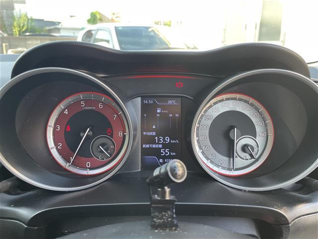 気になる車はすぐにお問い合わせください！画面右側の0066から始まる無料ダイヤルからお問い合わせ下さい！専門スタッフがお車のご質問にお答えいたします！