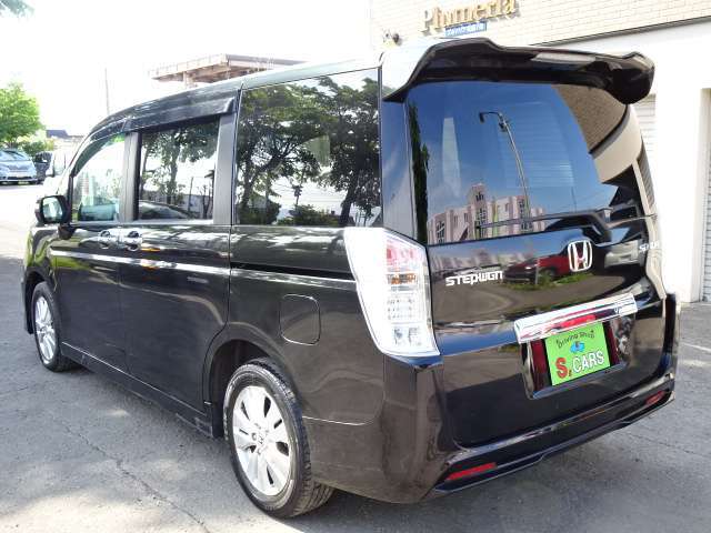 全車整備、保証付販売、自社整備場完備、支払い総額の表示などお客様が安心・安全にご購入頂けるように、体制を整えております。