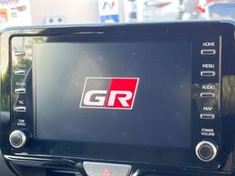 【8インチ　ディスプレイオーディオ】大画面のディスプレイはAppleCarPlayやAndroidAutoが利用可能。大きな画面でスマホナビアプリ等が利用いただけます♪