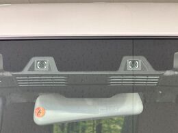 【スズキ　セーフティサポート】走行中に前方の車両等を認識し、衝突しそうな時は警報とブレーキで衝突回避と被害軽減をアシスト。より安全にドライブをお楽しみいただけます。