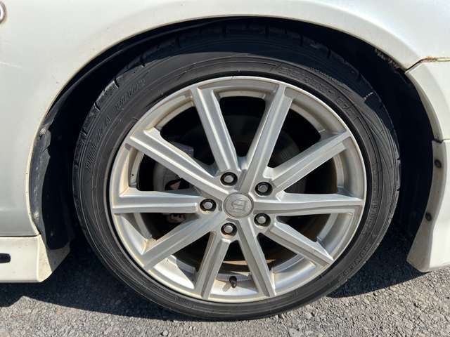 社外アルミホイール！車高調入ってます。
