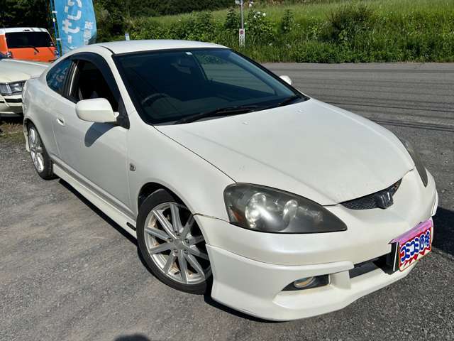 外装きれいです。納車前にボディコーティング施工いたします。