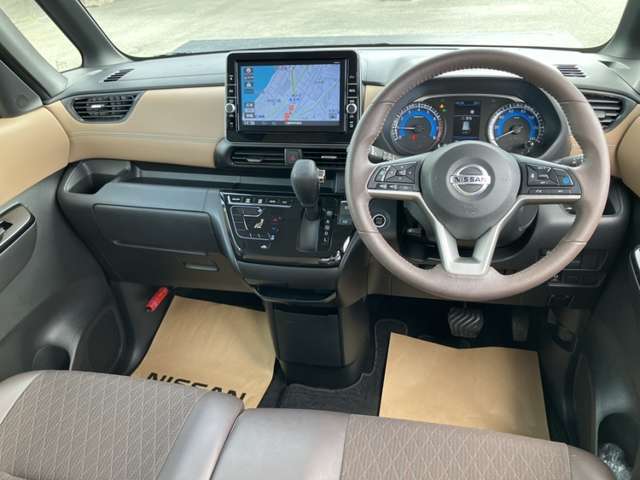 納車から1ヶ月を目安に無料点検を受けていただけます。（最寄りの日産のお店でも可能です）
