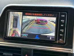 【パノラミックビューモニター】を装備しております。全周囲カメラで危険察知。狭い駐車場でも安心して駐車できますね。