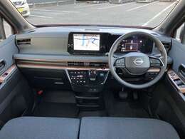 軽とは思えない機能性と上質感を兼ね備えたコックピット