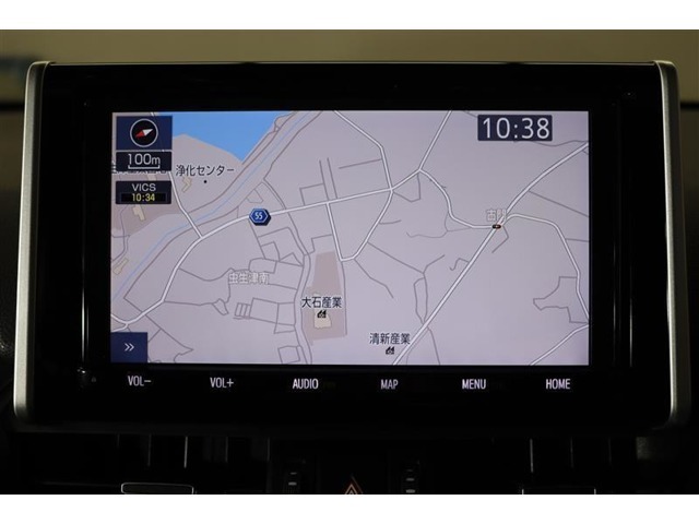 ナビ付きで遠くのドライブでも安心して目的地まで案内してくれます。