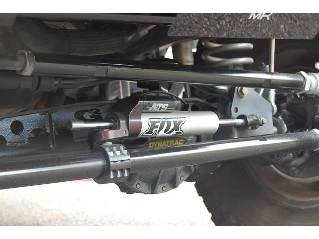 FOX　ATSステアリングスタビライザー