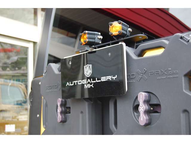 ROTPAXを2個背負います。