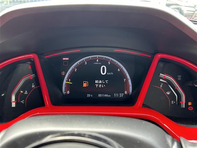 【スピードメーター】メーターがシンプルで見やすく運転しやすいですね！