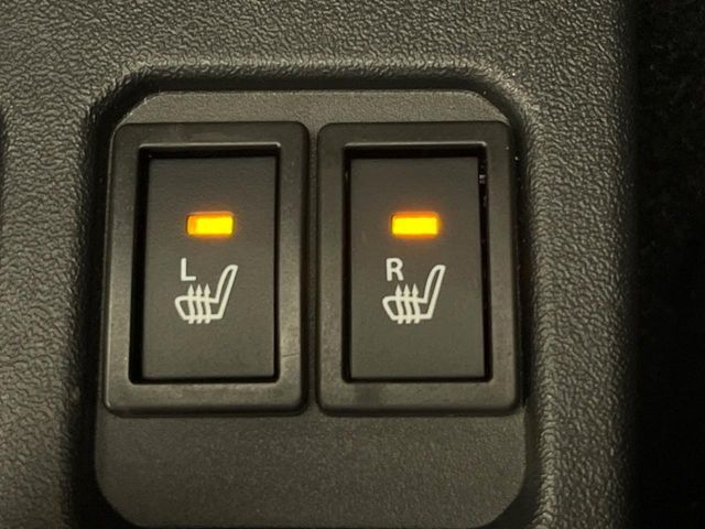 【シートヒーター】寒い日に重宝するシートヒーター！エアコンより早く温まってくれるので寒がりの人も安心ですね♪エアコンの温風は乾燥するから苦手、という方にもをおすすめです。