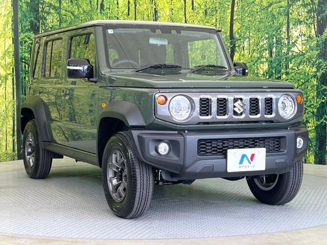 大好評のボディコーティング「弾スプラッシュコート」もご納車までに施工可能。通常のガラスコートと異なる、耐久年数6年の無機質ガラスコーティングが、ボディをキレイな状態に保ってくれます。