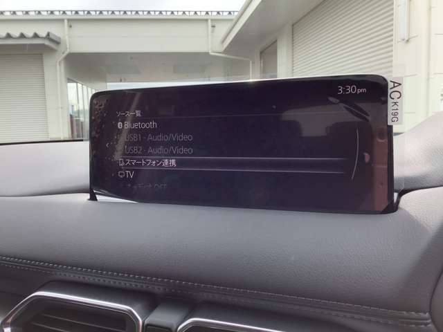 カープレイ・アンドロイドオーディオ対応・USB・Bluetooth・フルセグTVも付いてます
