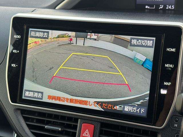 バックカメラも装備していますので、夜間や狭い駐車場でも楽々駐車ができます！大きいミニバンタイプですが簡単に駐車できるので、ぜひ一度実写をご覧ください！