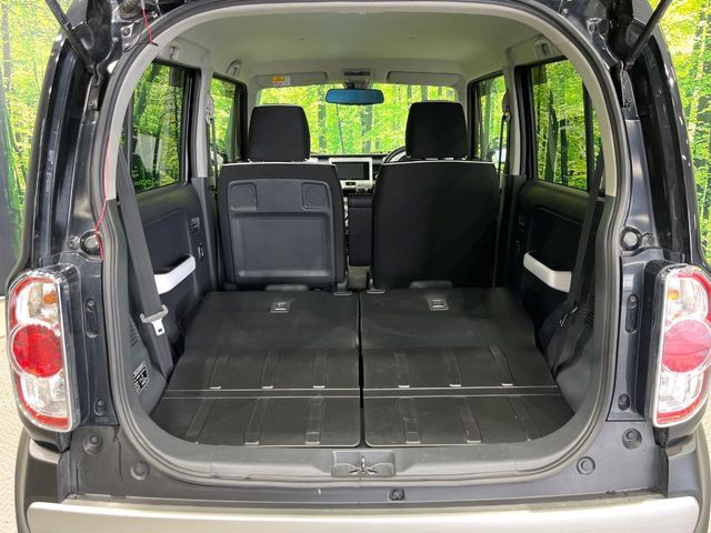 普段のお買い物や通勤、送迎等に十分な荷室スペースを確保しております。セカンドシートを倒すと、大きな荷物の積載も可能です♪