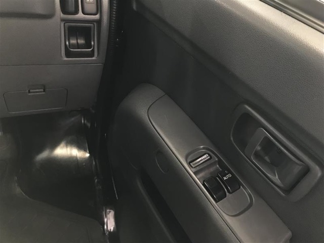 運転席からの操作で空気の入れ替えができて快適な室内空間へ☆