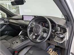 見通しのよいすっきりとした視界で、誰でも運転しやすいです。運転のしやすさは疲れにくさにも繋がりますよ♪