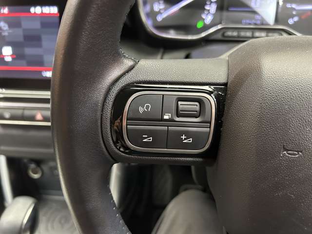 バックオーダーをご利用いただければ、希少なお車や、特定の装備のついたお車など、お客様からのご要望に応じて全国ネットワークからお探しさせて頂きます