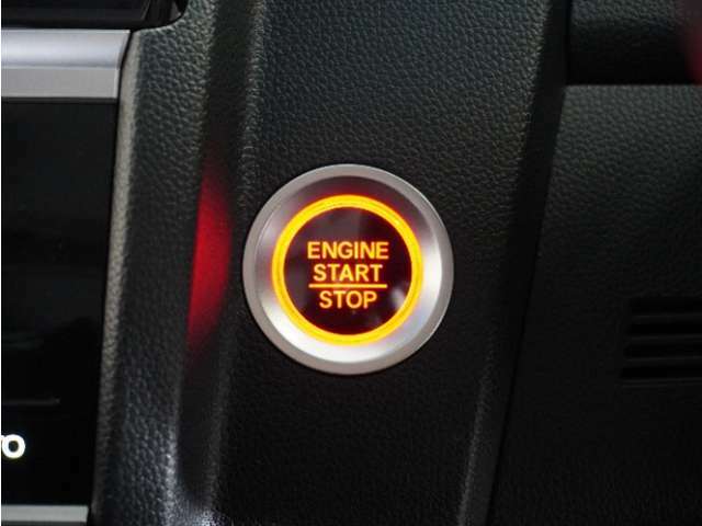 エンジンスタートボタンです。