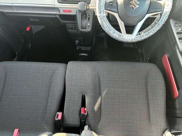 トランクを開けたとき他の車より開口部が低く作られているので荷物の積み出しが楽にできます。