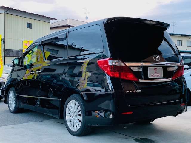 ☆車両のキズ、凹み、汚れなど気になる点は写真のメール送付を承っております！お気軽にご用命ください☆