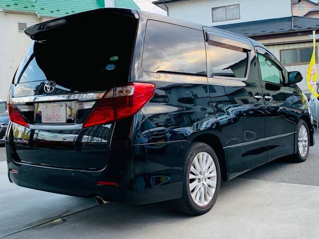 ☆小倉優子さんがイメージキャラクターでおなじみのカーセブンです☆軽自動車、コンパクトカー、SUV車、ハイブリッド車、RV車、ワンボックスと全ての車両を取り扱っております！！
