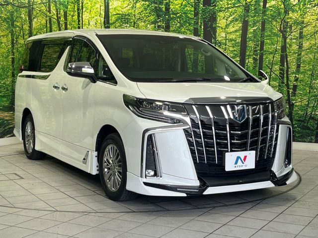 大好評のボディコーティング「弾スプラッシュコート」もご納車までに施工可能。通常のガラスコートと異なる、耐久年数6年の無機質ガラスコーティングが、ボディをキレイな状態に保ってくれます。