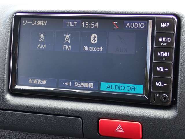 純正SDナビゲーション（NSLN-W68）が装備されています。Bluetooth対応です。