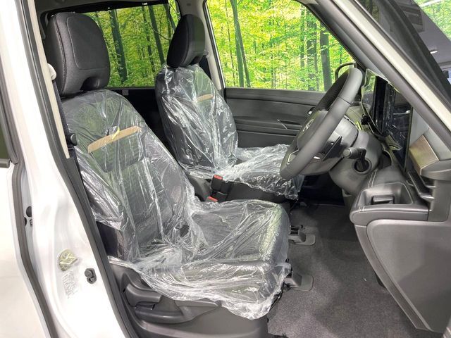 もちろん車内はキレイです♪よりクリーンな状態をキープしたいお客様には『ナノゾーンコート』がおすすめ！新型コロナウイルス対策や、除菌・消臭に効果を発揮し多くの方にご好評いただいております。