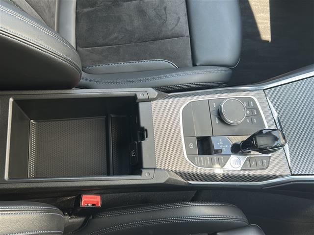 商談ルームにはキッズルームも完備しています☆お子様連れでもゆっくりとお車をお選びいただけます！