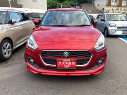 車体色　バーニングレッドパールメタリック