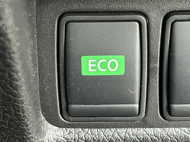 【ECOモード】エンジンとCVTの作動を自動制御して、急加速を抑えることで燃費の向上をサポートします！