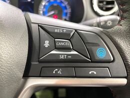 【プロパイロット】高速道路での長距離走行が楽に！！渋滞時と巡回走行のシーンで、アクセル・ブレーキ・ステアリングを自動で制御し、長距離運転の負担を軽減してくれます♪