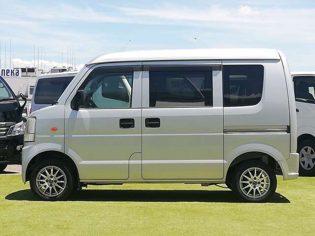 弊社おすすめのガラスコーティングはいかがでしょうか　お車がよみがえります　納車時のみの特別価格にてご提案させていただきます
