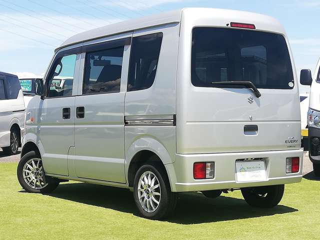お車でお越しの場合　摂津南インターより5分　コーナン摂津鳥飼西店4階にございます　電車の場合は大阪モノレール　南摂津駅より徒歩5分。