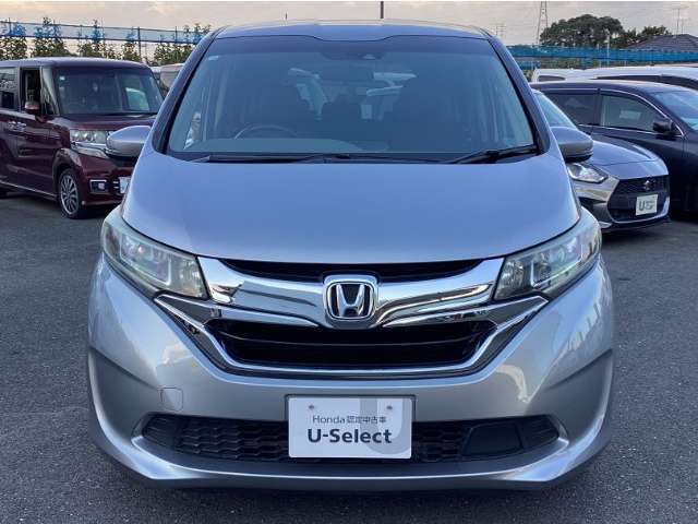 この度は数多くの中古車販売店の中より、弊社の物件の閲覧をしていただき有難うございます。ご不明な点が御座いましたらお気軽にお問合せ下さい。心よりお待ち致して居ります。