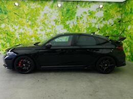 WECARSの在庫ページをご覧いただき誠にありがとうございます！WECARSは「お客様第一」をモットーにお客様のカーライフを全力でサポートいたします！