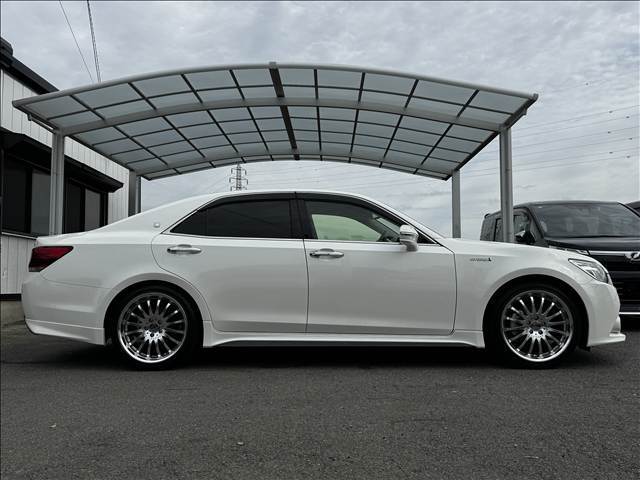 小売業の多くは2つに分類されます。どうやって売値を上げれるか？と考えるお店、どうやったら売値を下げれるか？と考えるお店です。BUDDICAは後者です！！