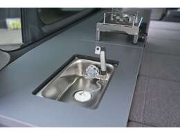 ■CRS特選新車・中古車入荷しました　愛知　名古屋　ハイエース　キャラバン☆www.crs9000.com☆052-848-9000