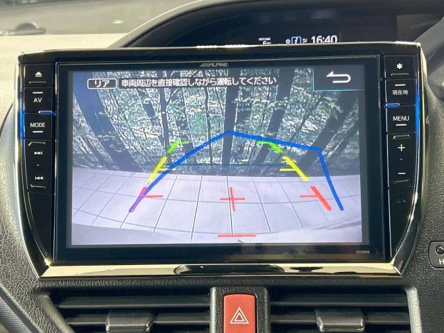 【バックカメラ】駐車時に後方がリアルタイム映像で確認できます。大型商業施設や立体駐車場での駐車時や、夜間のバック時に大活躍！運転スキルに関わらず、今や必須となった装備のひとつです！